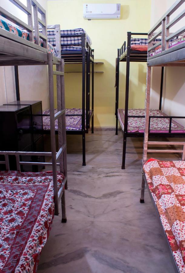 Pink City Hostel Jaipur Buitenkant foto