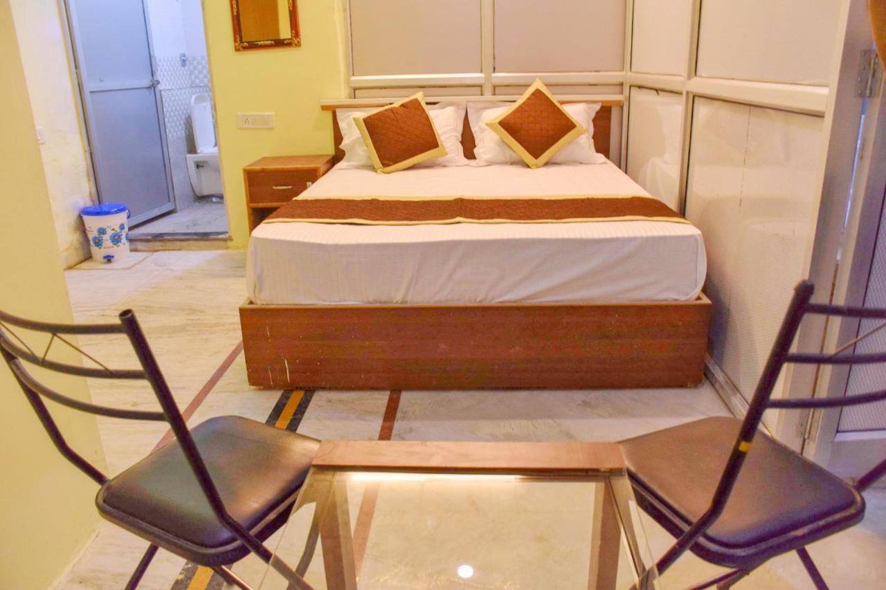 Pink City Hostel Jaipur Buitenkant foto