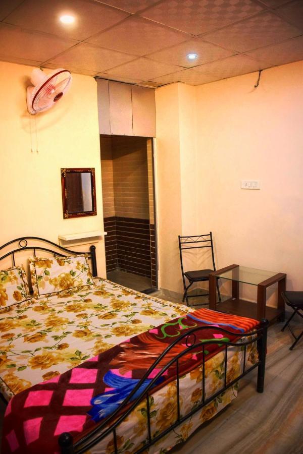 Pink City Hostel Jaipur Buitenkant foto