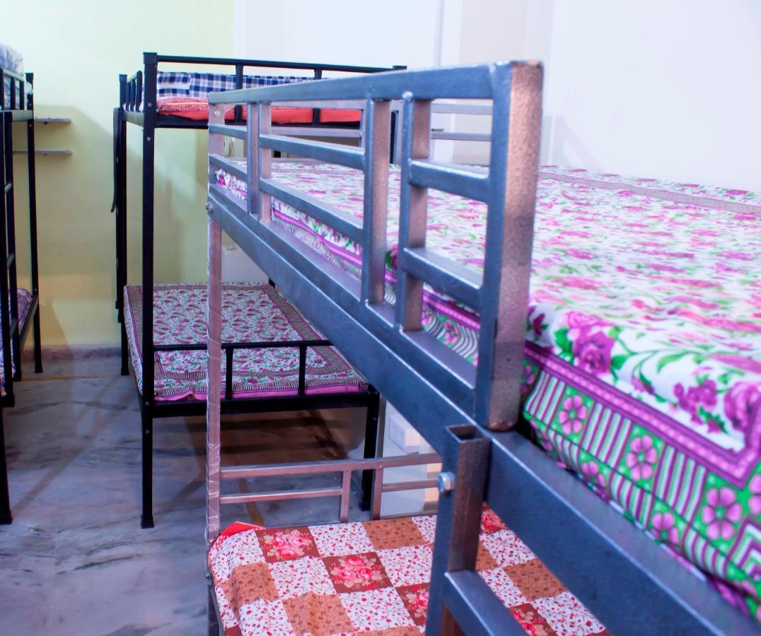 Pink City Hostel Jaipur Buitenkant foto