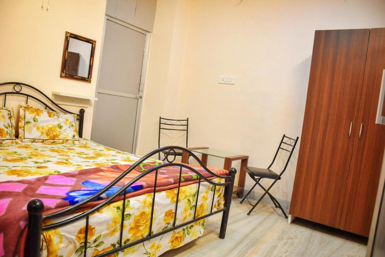 Pink City Hostel Jaipur Buitenkant foto