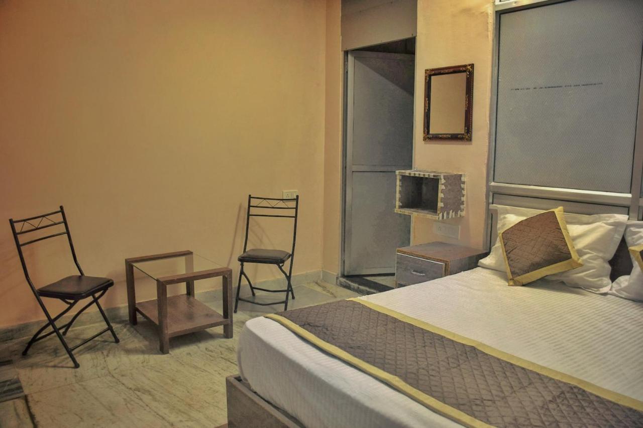 Pink City Hostel Jaipur Buitenkant foto